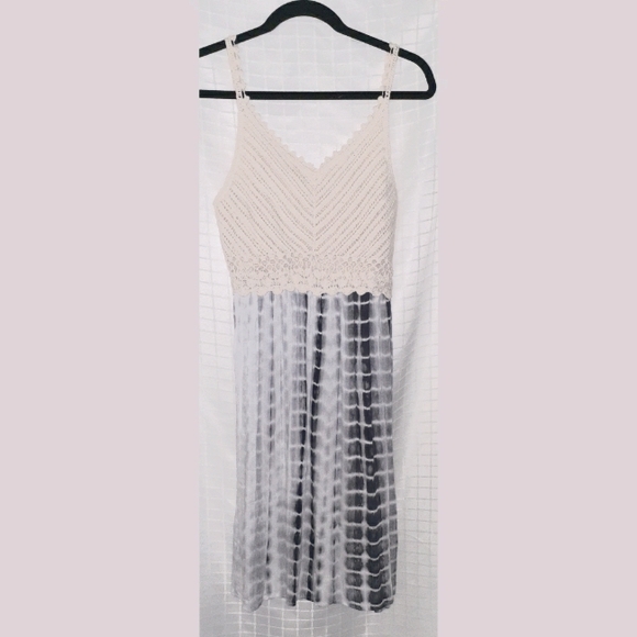 Mystree Crotchet Tie Dye Dress Sz S - Picture 9 of 9